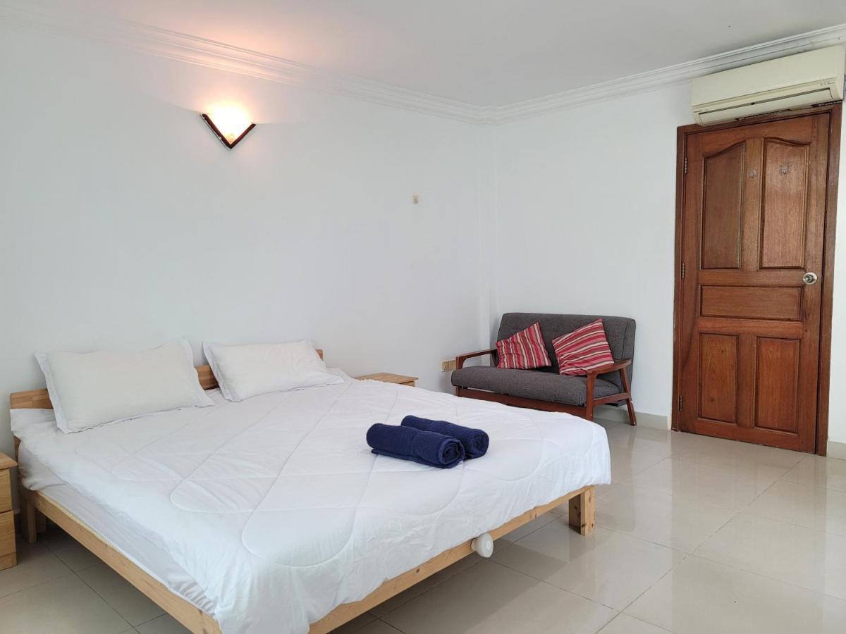 Hotel Yana House Phnom Penh Exterior foto