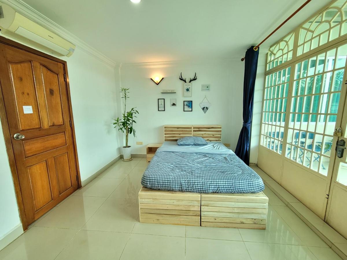 Hotel Yana House Phnom Penh Exterior foto