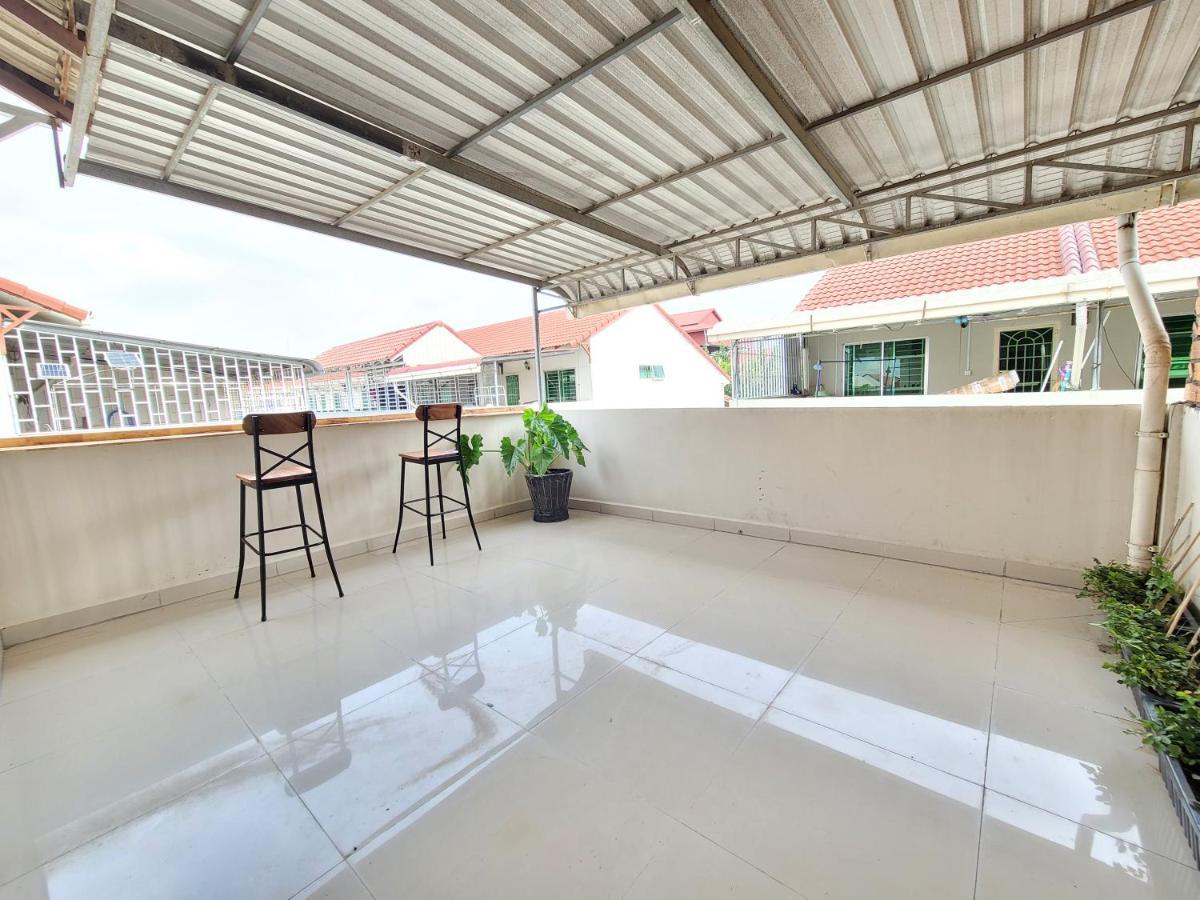 Hotel Yana House Phnom Penh Exterior foto